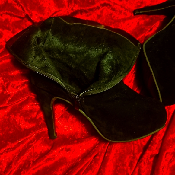 Women's Boots 4 in high heels buttons on the side black suede - Picture 2 of 6